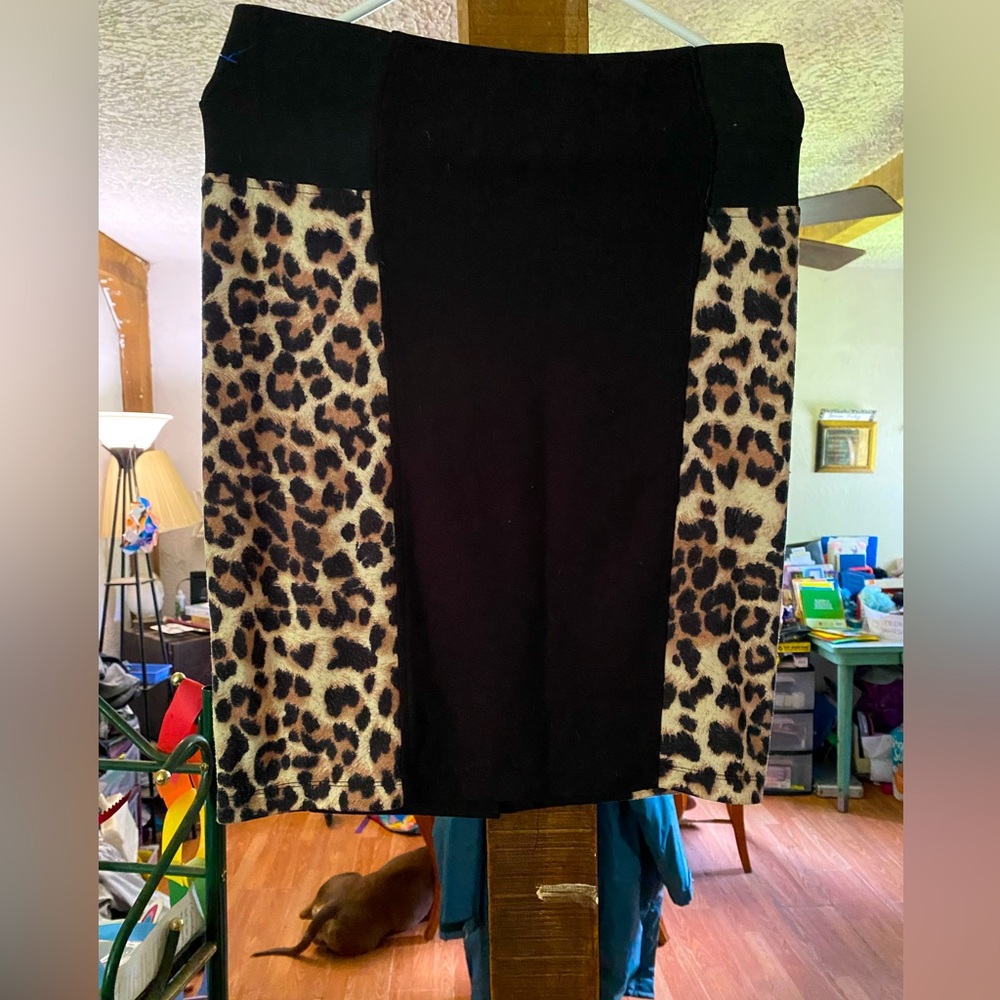 Leopard print skirt